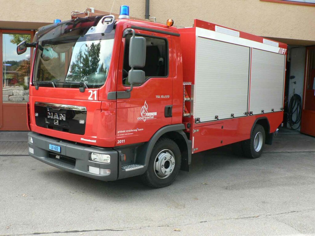 Fahrzeug Feuerwehr Oberseetal Tanklöschfahrzeug 21